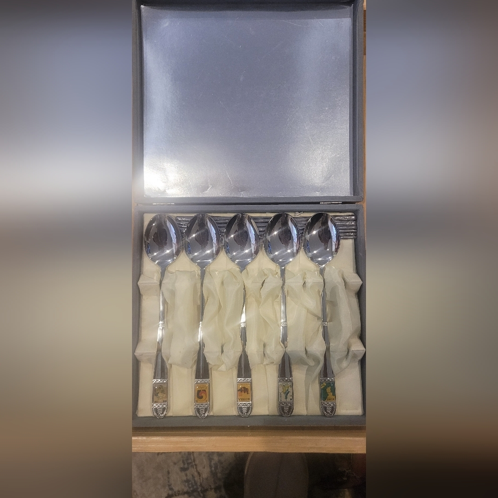 Vintage Boxed Korean Stainless Steel Souvenir Spoon Set